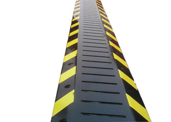 IP67 Q235 강철 재질의 40톤 하중 및 2초 상승 시간의 차량 통제용 격납식 타이어 파괴 장치